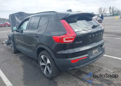 2023 Volvo Xc40 B5 Plus Dark Theme from USA, damaged, VIN YV4L12UWXP2009398